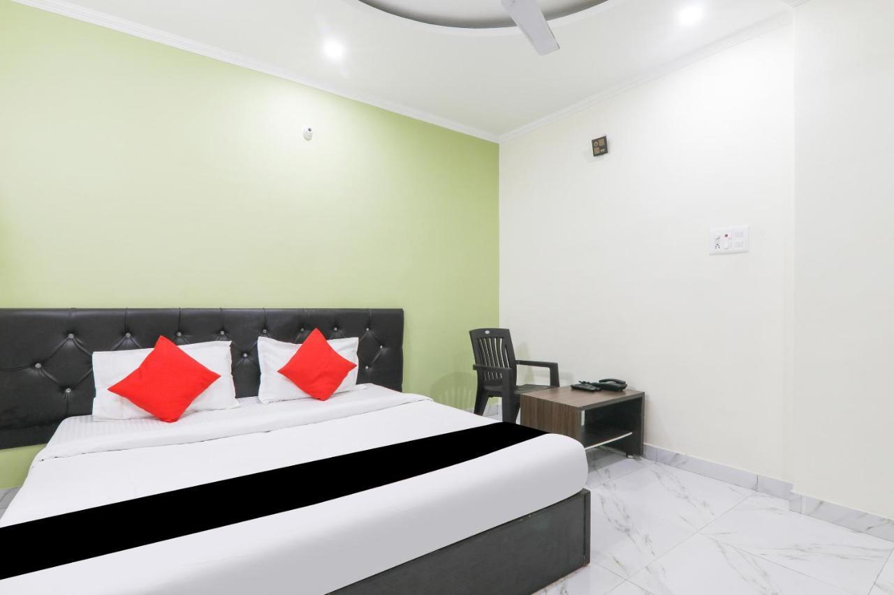 Super Oyo Capital O 78105 Hotel Figtree Premier Patna  Luaran gambar